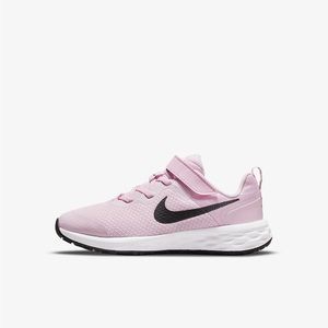 Very gently used pink Nike Sneakers 10.5